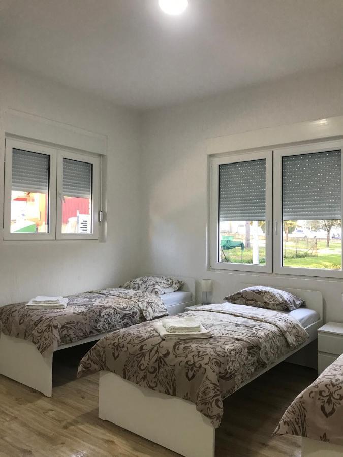 Soba Milojkovic Apartment โกลูบาค ภายนอก รูปภาพ