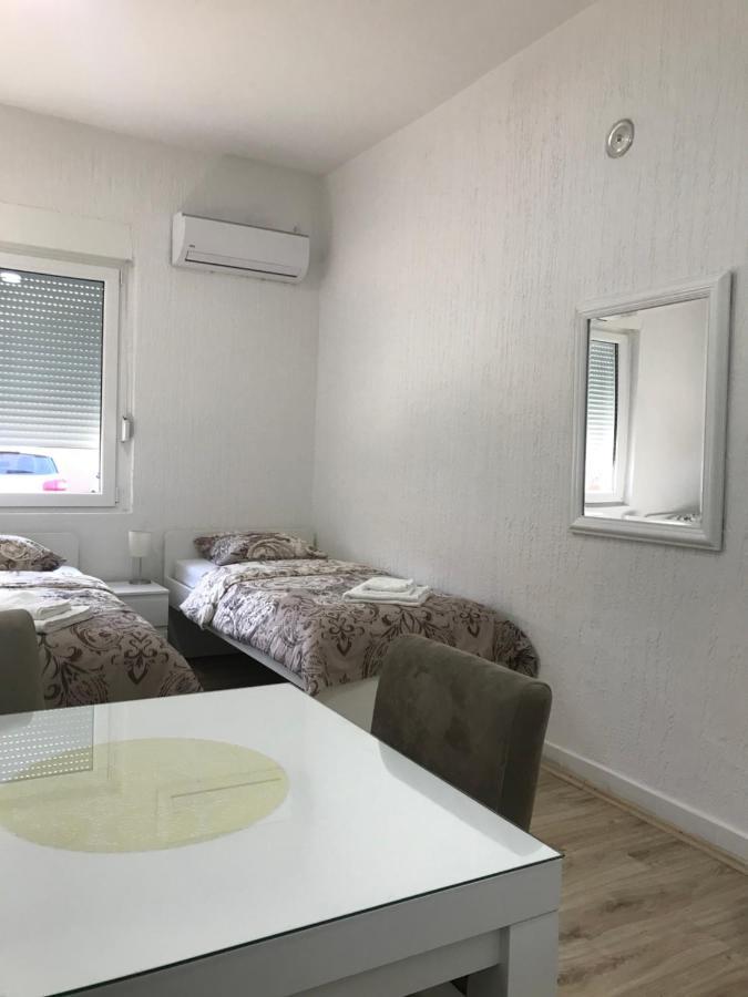 Soba Milojkovic Apartment โกลูบาค ภายนอก รูปภาพ